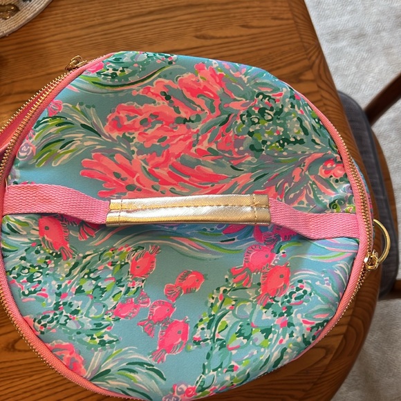 Lilly Pulitzer beach cooler in excellent condition. - Picture 3 of 5